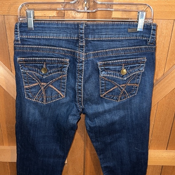 Kut from the Kloth Kate Low Rise Skinny Jeans 6 - Picture 6 of 11